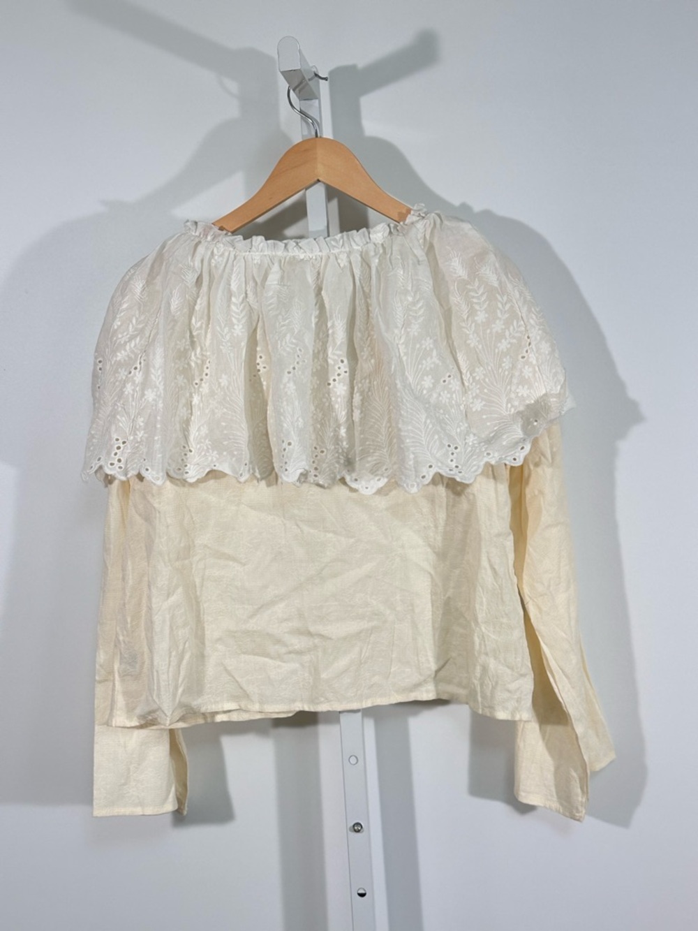 Goldie Lew Eyelet Ruffle Peasant Blouse Cottagecore Romantic NWT Medium - Picture 2 of 8